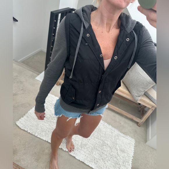 RVCA Black & Gray Puffer Jacket w/ Grey Knit Long Sleeves & Hood Winter Warm L - Picture 4 of 12